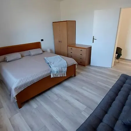 펜션 Casa Perla Iridella 카폴리베리